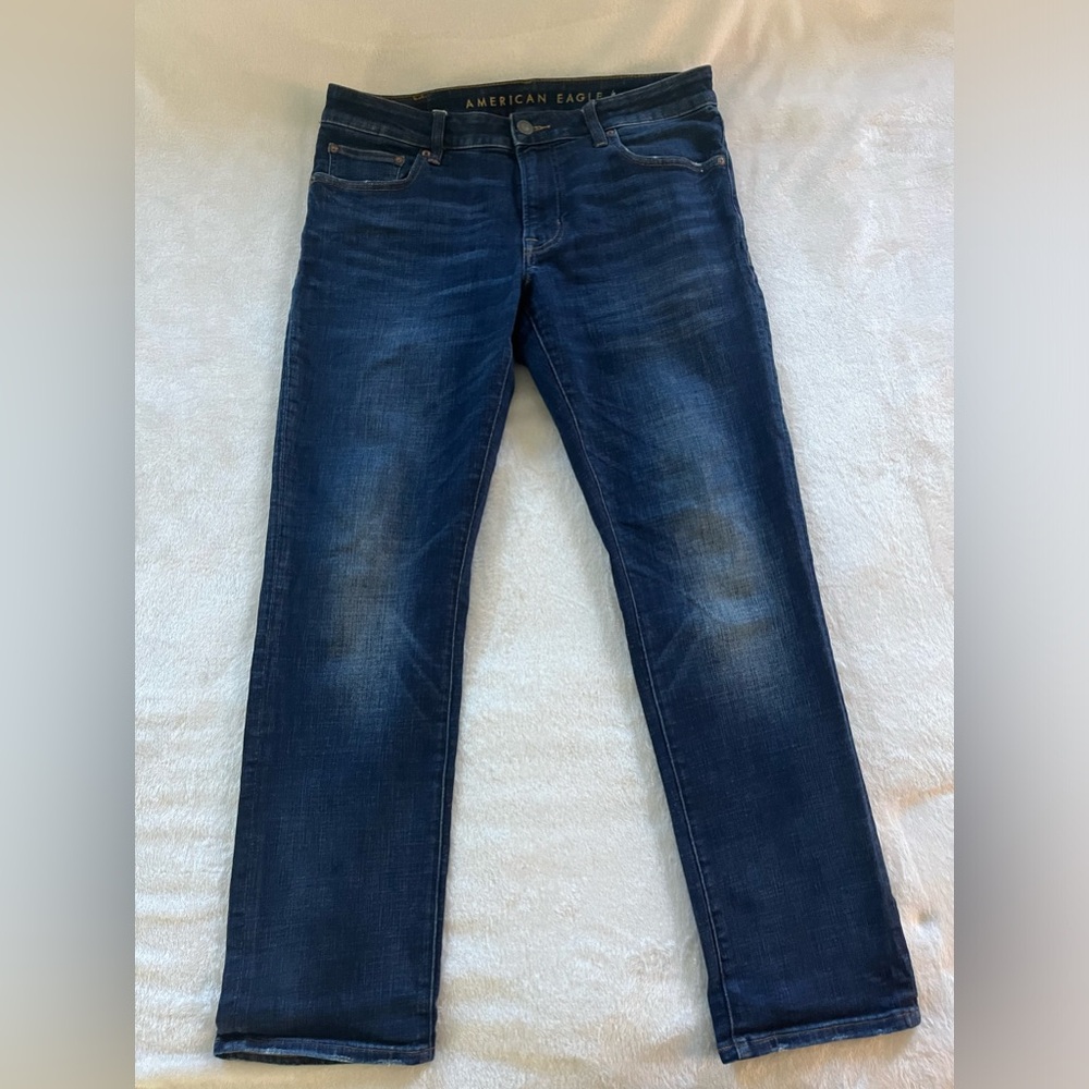 EUC American Eagle jeans. 33x30